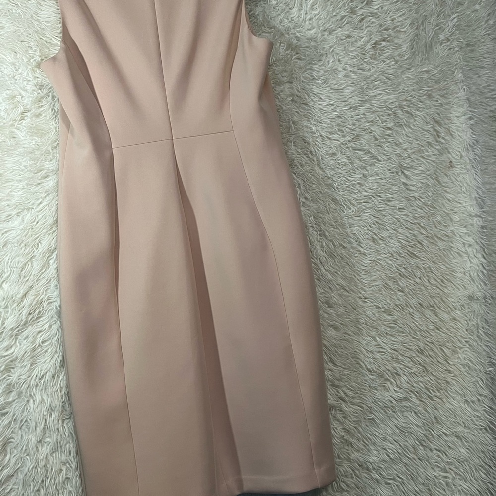 Beautiful blossom dress by Calvin Klein - Picture 7 of 12